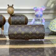 Uubags Louis Vuitton M47530 Bag for 3 Watches Monogram Canvas 20x8x8cm - 3