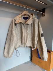 Uubags Louis Vuitton 1AK10Q Parka Jacket In Beige Straw - 5
