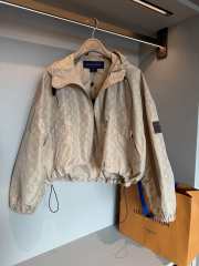 Uubags Louis Vuitton 1AK10Q Parka Jacket In Beige Straw - 4