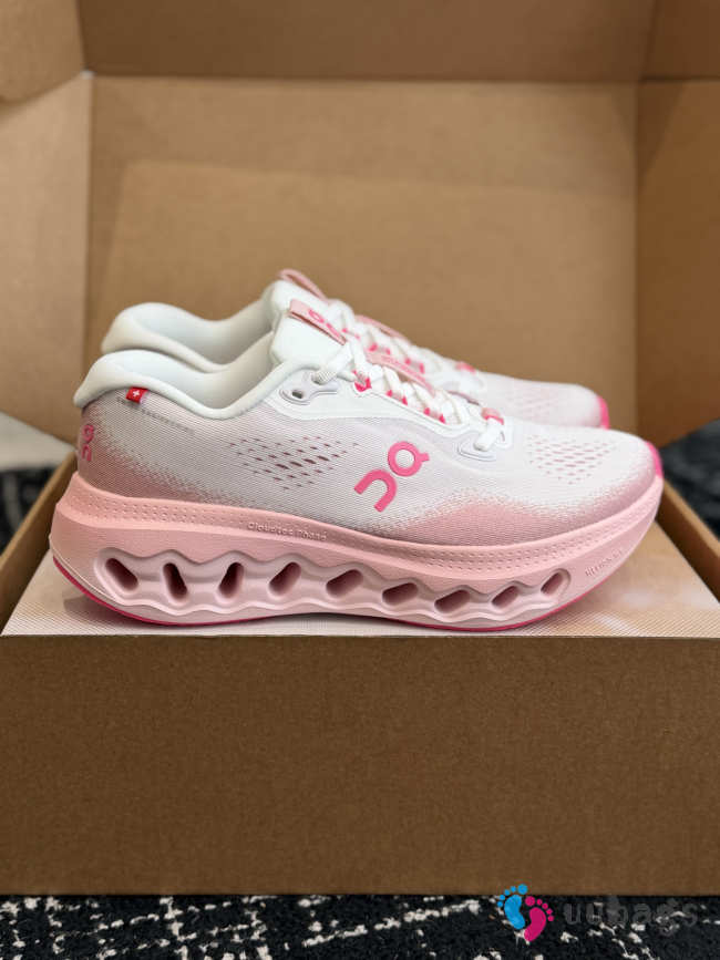 Uubags On Cloudsurfer Max Running Shoes In White/Pink - 1