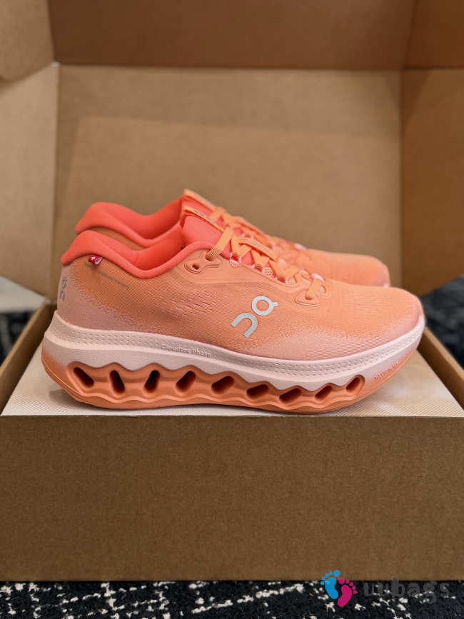 Uubags On Cloudsurfer Max Running Shoes In Coral Orange - 1