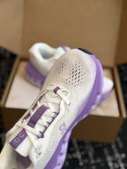 Uubags On Cloudsurfer Max Running Shoes In White & Lilac - 4