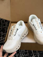 Uubags On Cloudsurfer Max Running Shoes In White & Light Beige - 4