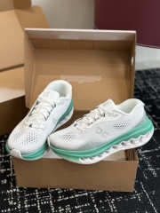 Uubags On Cloudsurfer Max Running Shoes In White & Green - 5