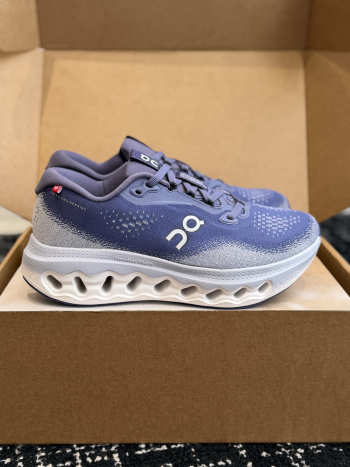 Uubags On Cloudsurfer Max Running Shoes In White & Purple