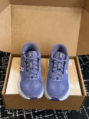 Uubags On Cloudsurfer Max Running Shoes In White & Purple - 2