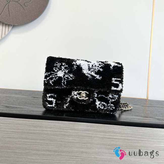 Uubags Chanel small flap pocket sequins & gold-colored metal in black & white 14x21x8cm - 1