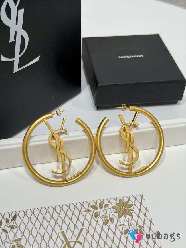 Uubags YSL Cassandre hoop earrings in metal patinated gold - 1