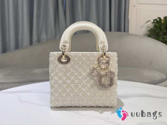 Uubags Small Lady Dior Bag White Cannage Calfskin Embroidered With Resin Pearls 17x15x7cm - 1