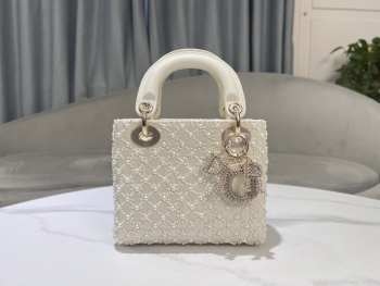 Uubags Small Lady Dior Bag White Cannage Calfskin Embroidered With Resin Pearls 17x15x7cm