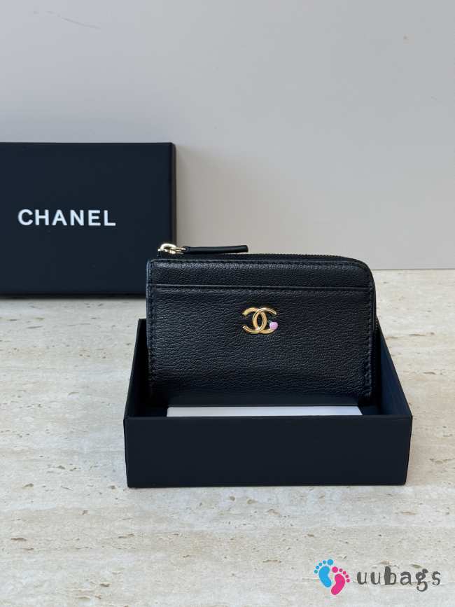 Uubags Chanel classic card holder with zipper closure grain-effect goatskin, glass enamel & gold-colored metal in black 8.5x13.3x2.9cm - 1