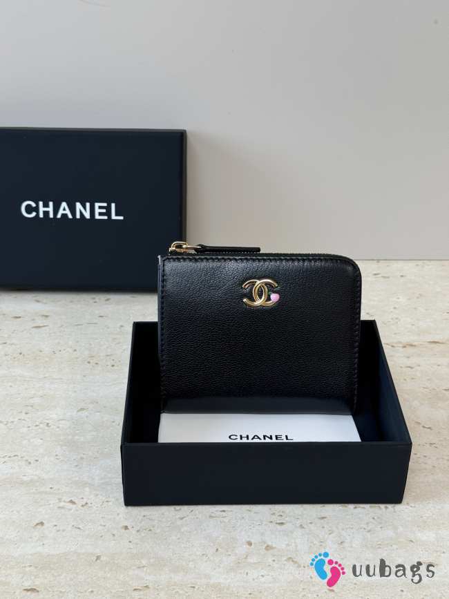 Uubags Chanel small zipped wallet grain-effect goatskin, glass enamel & gold-colored metal in black 11.5x2x9.5cm - 1