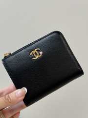 Uubags Chanel small zipped wallet grain-effect goatskin, glass enamel & gold-colored metal in black 11.5x2x9.5cm - 3