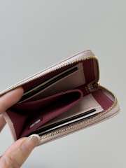 Uubags Chanel small zipped wallet grain-effect goatskin, glass enamel & gold-colored metal in pink 11.5x2x9.5cm - 4