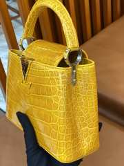 Uubags Louis Vuitton N89240 Capucines mini bag yellow alligator leather has a slight sheen 21x14x8cm - 5