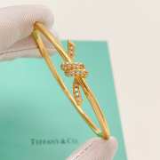 Uubags Tiffany Knot Wire Bangle in Yellow Gold with Diamonds - 6