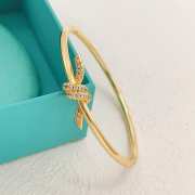 Uubags Tiffany Knot Wire Bangle in Yellow Gold with Diamonds - 5