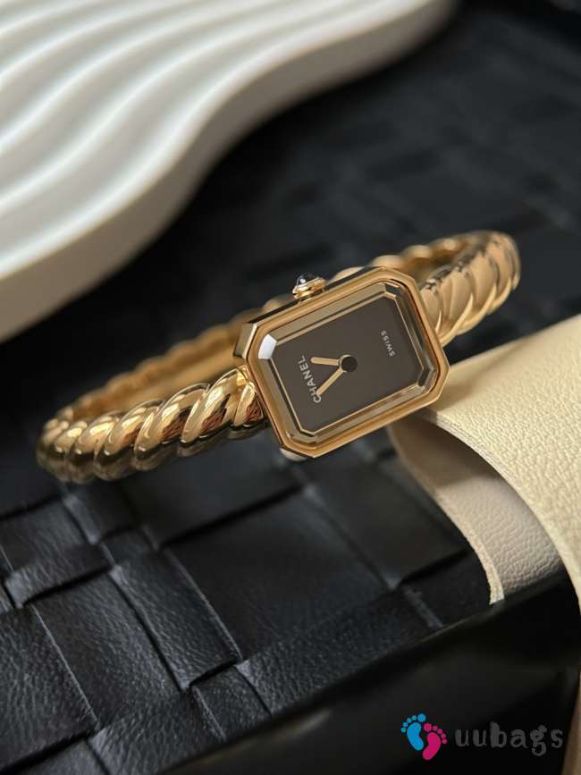 Uubags Chanel Première Galon watches yellowish-brown, with a black lacquered surface - 1