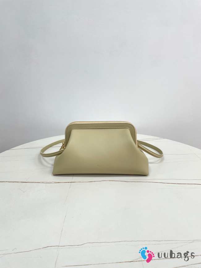 Uubags Celine Medium Doctor's Pouch In Supple Natural Calfskin Light Sand 27.5x15x14cm - 1