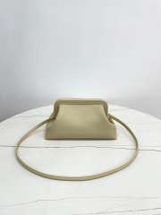 Uubags Celine Medium Doctor's Pouch In Supple Natural Calfskin Light Sand 27.5x15x14cm - 6