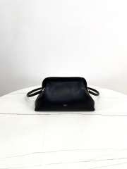 Uubags Celine Medium Doctor's Pouch In Supple Natural Calfskin Black 27.5x15x14cm - 1