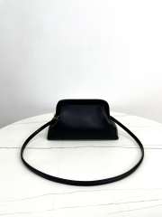 Uubags Celine Medium Doctor's Pouch In Supple Natural Calfskin Black 27.5x15x14cm - 4