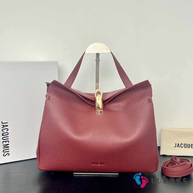 Uubags Jacquemus large Valérie calfskin leather bag in burgundy 32x20x11cm - 1