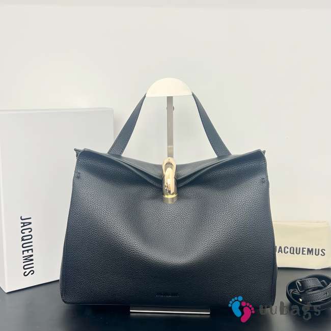 Uubags Jacquemus large Valérie calfskin leather bag in black 32x20x11cm - 1