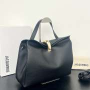 Uubags Jacquemus large Valérie calfskin leather bag in black 32x20x11cm - 3