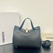Uubags Jacquemus small Valérie calfskin leather bag in black 24x14x7.5cm - 4