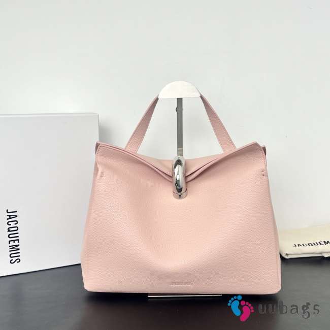 Uubags Jacquemus large Valérie calfskin leather bag in pale pink 32x20x11cm - 1