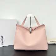 Uubags Jacquemus large Valérie calfskin leather bag in pale pink 32x20x11cm - 1