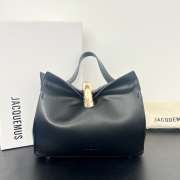 Uubags Jacquemus small Valérie soft leather bag in black 24x14x7.5cm - 1