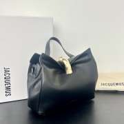 Uubags Jacquemus small Valérie soft leather bag in black 24x14x7.5cm - 6