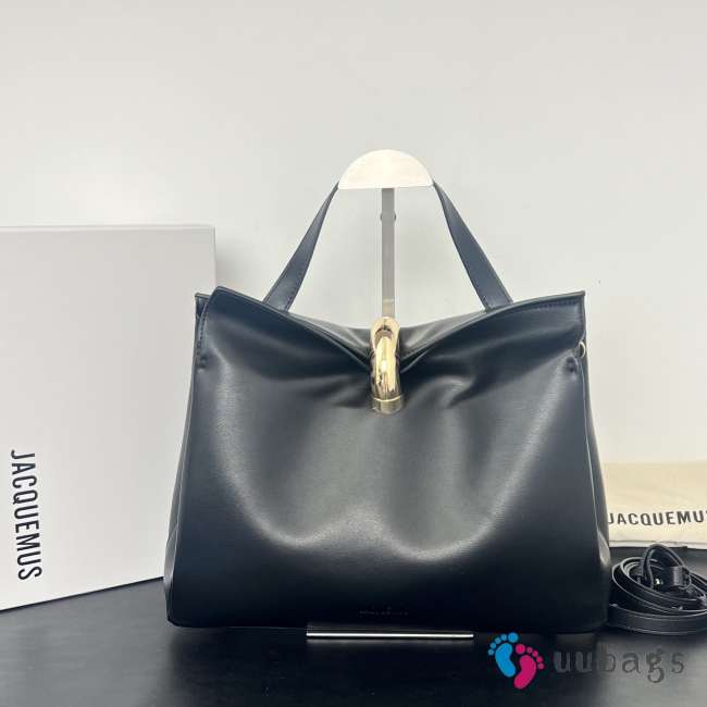 Uubags Jacquemus large Valérie soft leather bag in black 32x20x11cm - 1