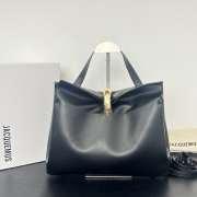 Uubags Jacquemus large Valérie soft leather bag in black 32x20x11cm - 1