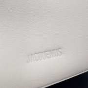 Uubags Jacquemus small Valérie soft bag in grained goat leather with silver hardware 24x14x7.5cm - 3