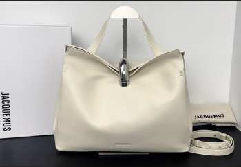 Uubags Jacquemus large Valérie soft bag in grained goat leather with silver hardware 32x20x11cm