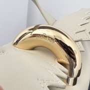 Uubags Jacquemus small Valérie soft bag in grained goat leather with gold hardware 24x14x7.5cm - 2