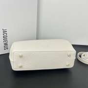 Uubags Jacquemus small Valérie calfskin leather bag in white 24x14x7.5cm - 3