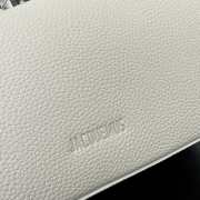 Uubags Jacquemus small Valérie calfskin leather bag in white 24x14x7.5cm - 2