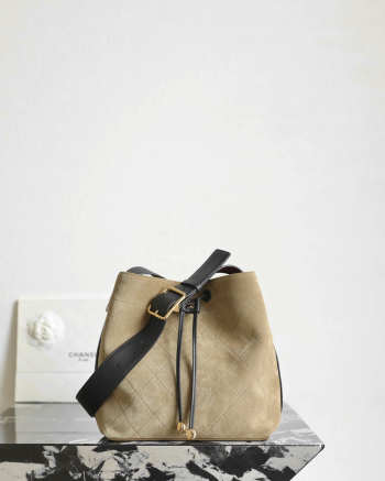 Uubags Chanel Medium Bucket Bag In Suede Calfskin, Calfskin & Gold-Tone Metal Dark Beige & Black 23x23x14.5cm