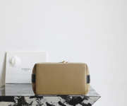 Uubags Chanel Medium Bucket Bag In Suede Calfskin, Calfskin & Gold-Tone Metal Dark Beige & Black 23x23x14.5cm - 3