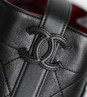 Uubags Chanel Small Bucket Bag In Calfskin & Gold-Tone Metal Black 19x18x10cm - 3