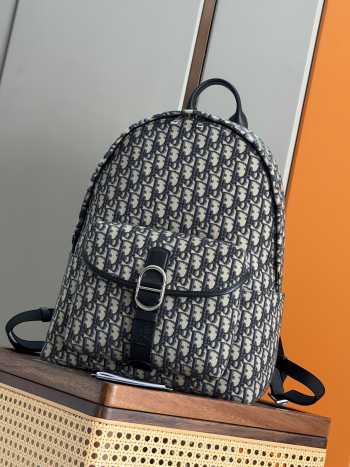 Uubags Dior Jett Zipped Backpack Beige and Black Dior Oblique Jacquard 32x42x19cm
