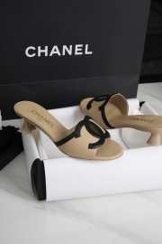 Uubags Chanel Mules Lamb In Beige & Black 4.5cm - 5