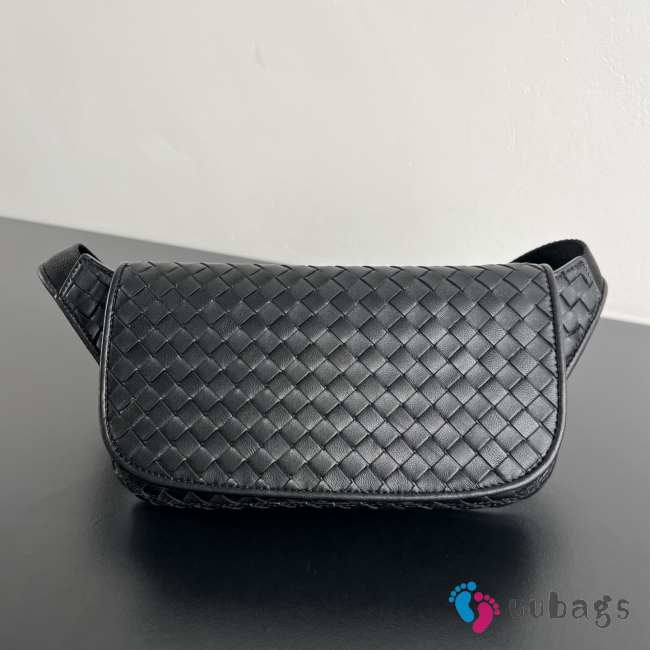 Uubags Bottega Veneta Veneto Belt Bag In Black Soft Intrecciato Nappa Leather 32.5x13.5x5cm - 1