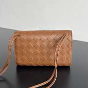 Uubags Bottega Veneta Andiamo Pouch On Strap In Tannin 19x13x2cm - 6