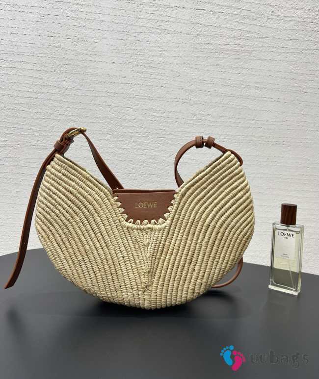 Uubags medium Loewe Swing bag in raffia and calfskin 35x11x22cm - 1