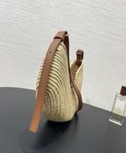 Uubags medium Loewe Swing bag in raffia and calfskin 35x11x22cm - 2